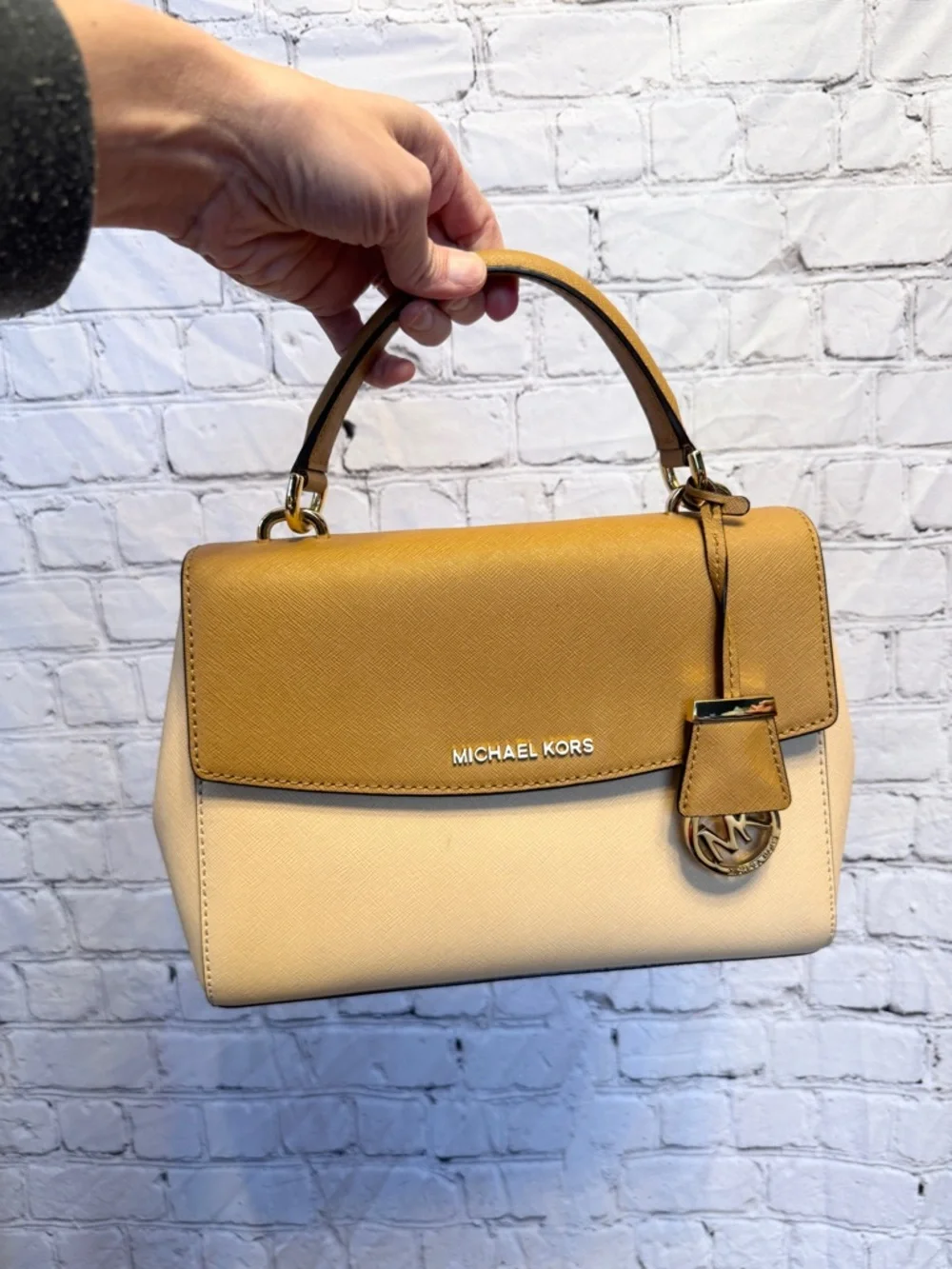 Michael Kors Beige Tan Colorblock Saffiano Leather Top Handle Satchel Chic